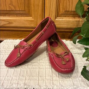 Size 6 Clarks Fuchsia Dunbar Racers Leather Driving Moccasins (ABBA)